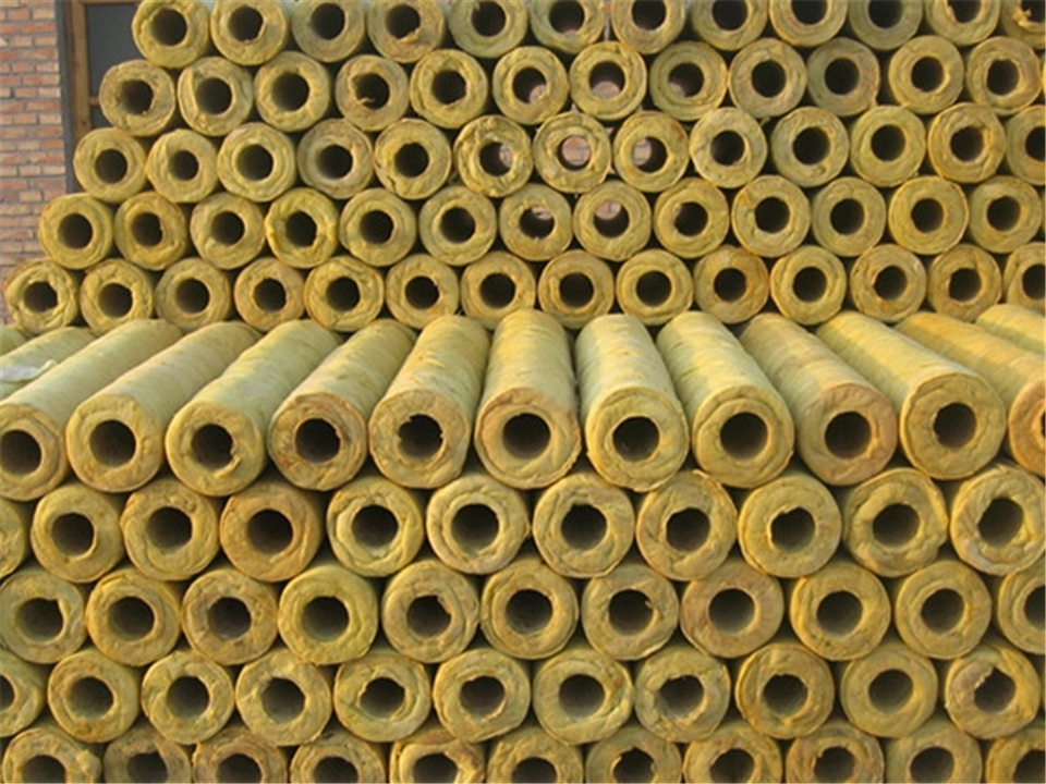 A1 fire rated hydrophobic rock wool pipe sections, continuous operating temperature up to 650°C