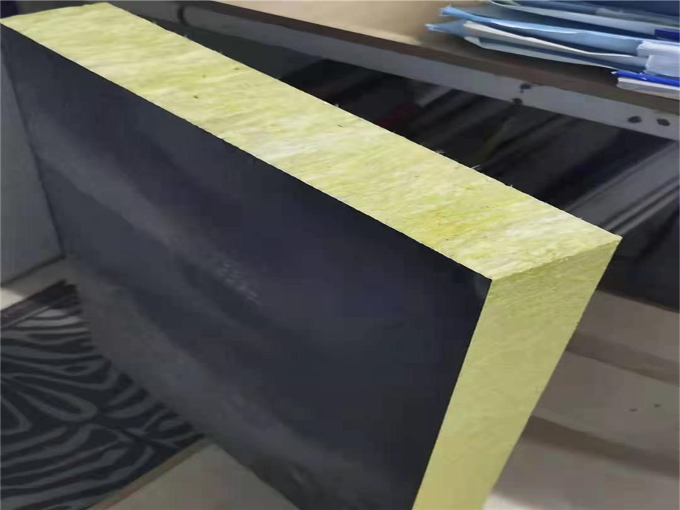 Polyurethane Rock Wool Composite Panel for Metal Roofs