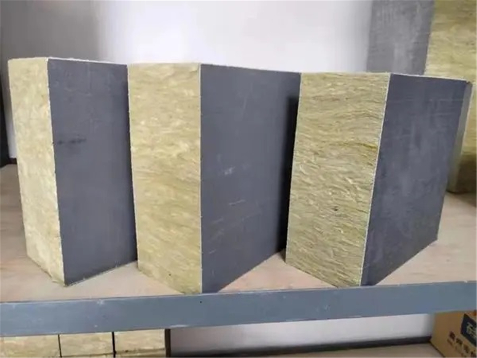 Polyurethane rock wool composite panel for metal roof industrial thermal insulation