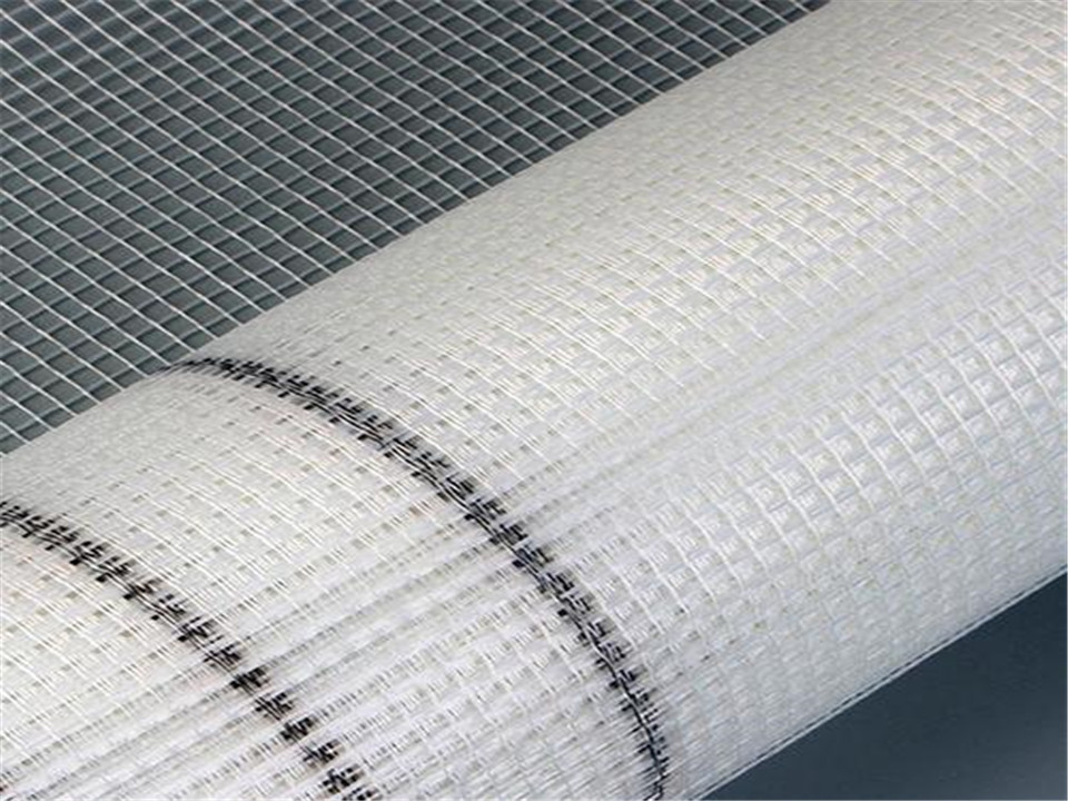 Flexible lightweight fibreglass mesh for ceiling and plasterboard joints
